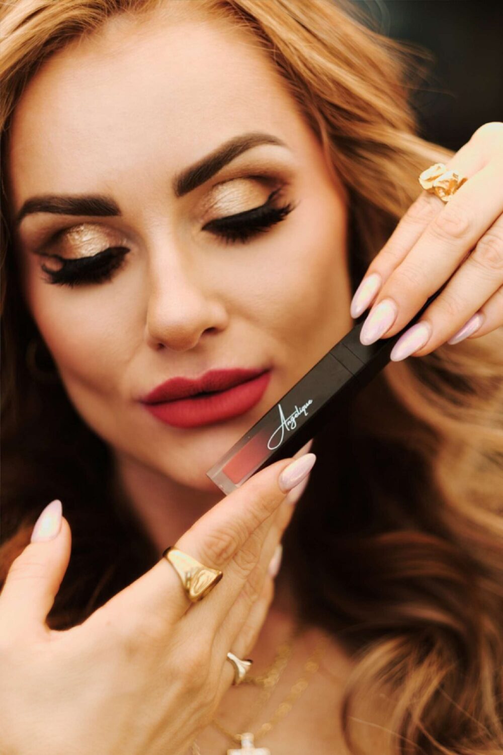 Wild Ginger (Coral-red) - Angelique Lipstick - Image 7